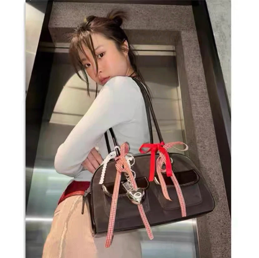 Bolso Seoul Elegance - 
Y sí, cabe todo, sin perder el estilo.